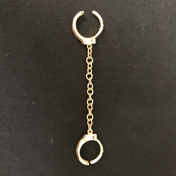 Double Handcuff Ring - Picture 5 of 5